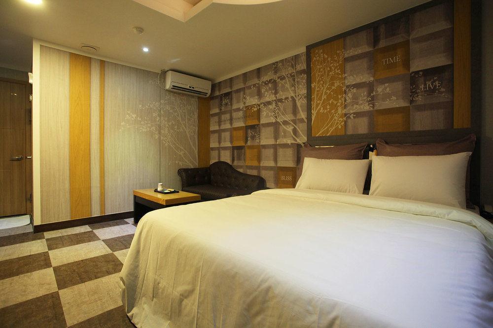 Luxe Hotel Пхаджу Екстер'єр фото